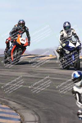 media/Nov-16-2025-Race Pace (Sun) [[8c5fa54630]]/Verified Riders/1-Turns 9 and 10 (925am)/